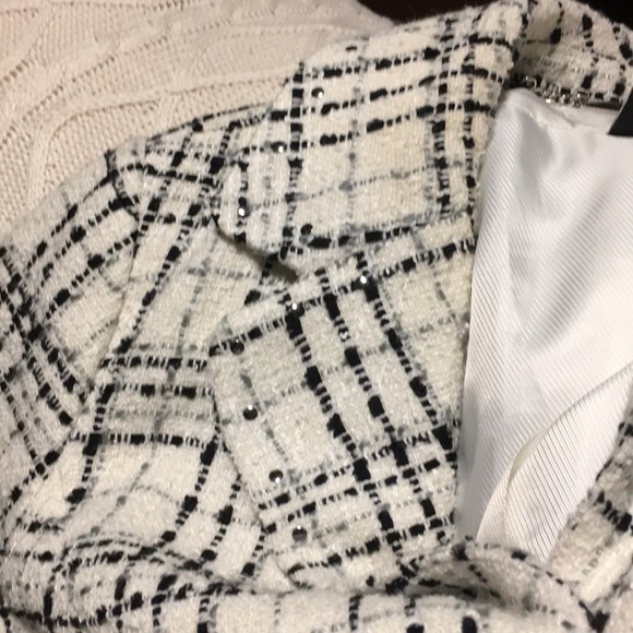 Size 8 blazer White House Black Market - Picture 4 of 4
